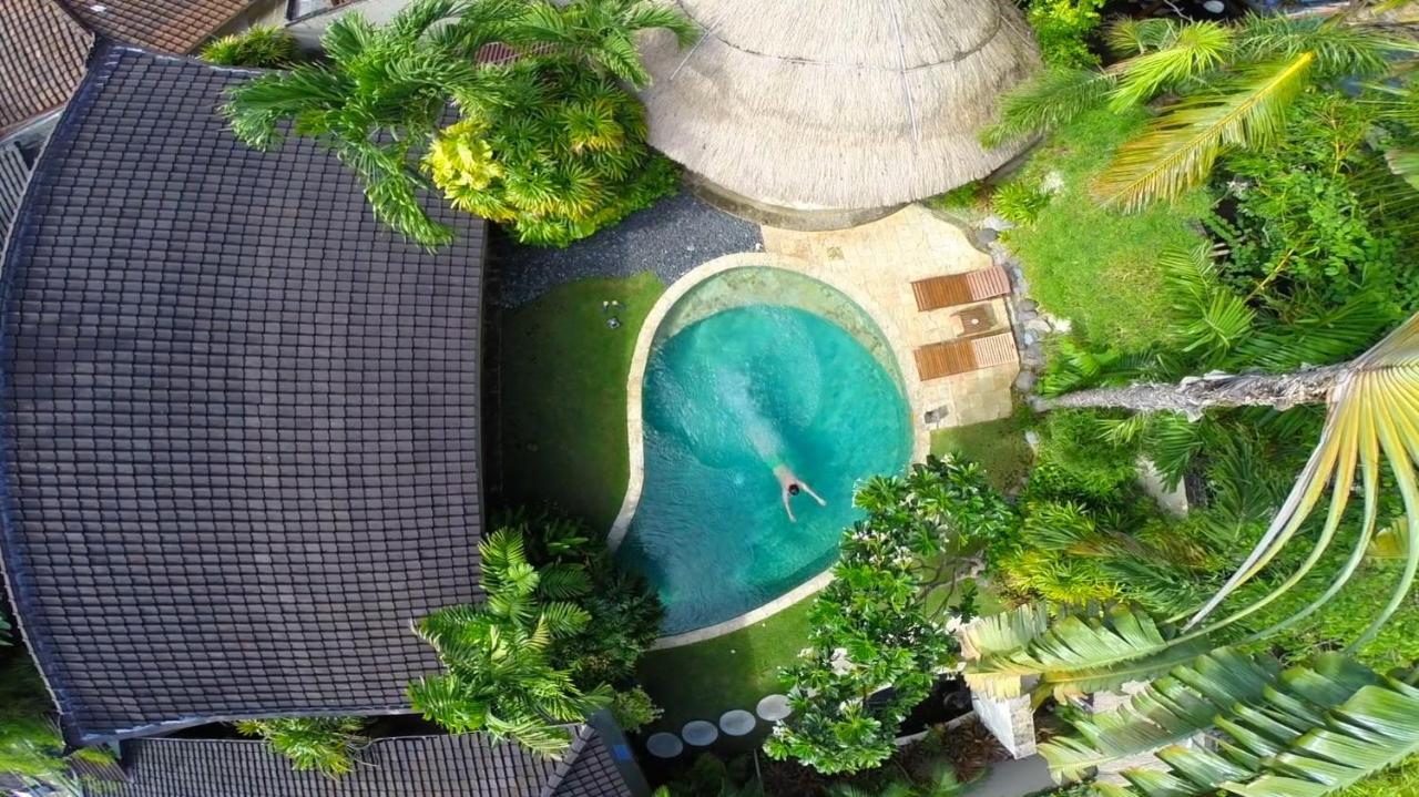 Villa Kubu Seminyak エクステリア 写真