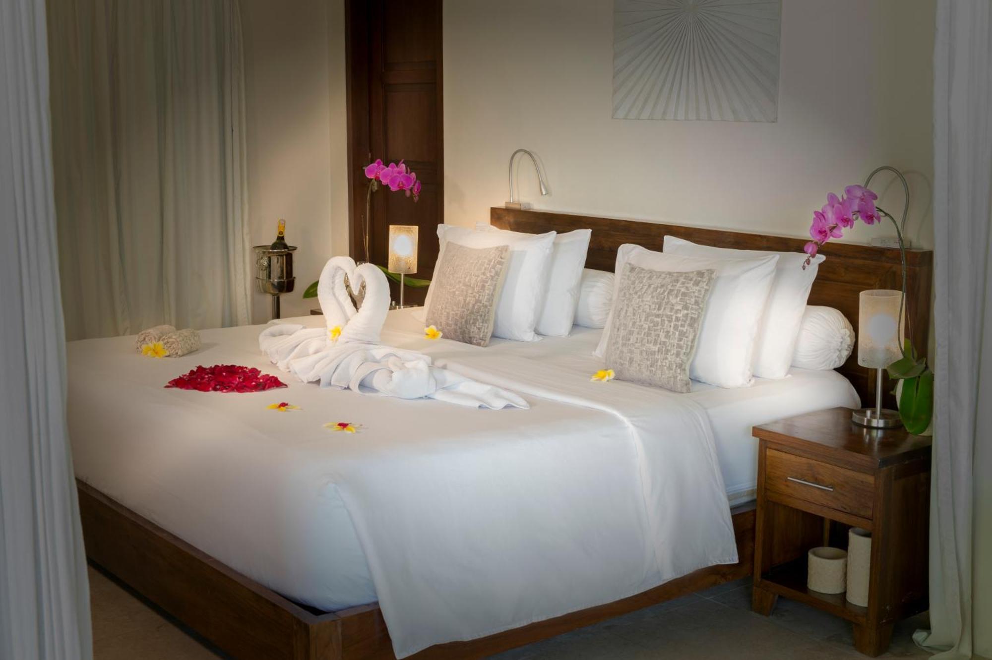 Villa Kubu Seminyak エクステリア 写真