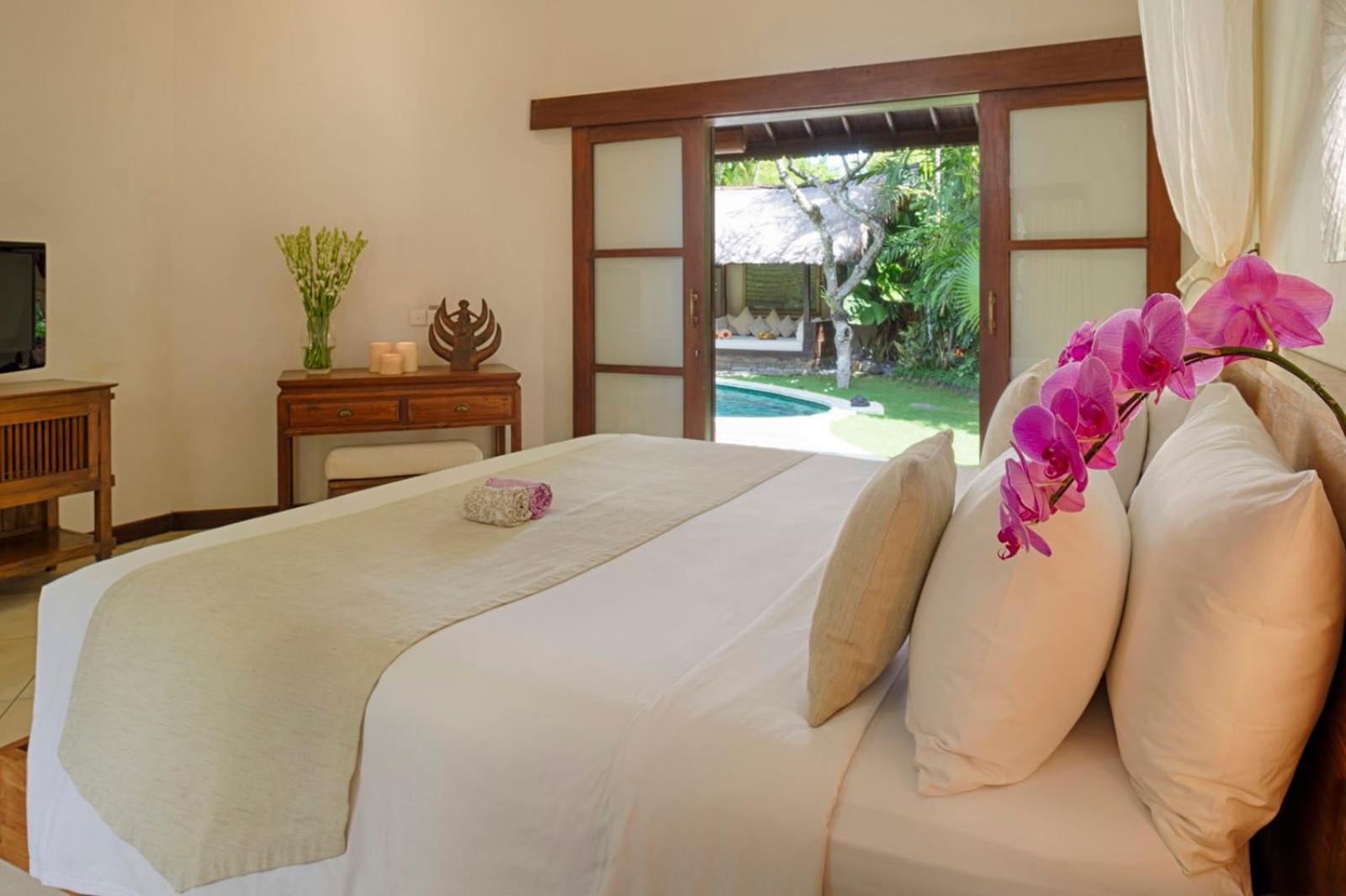 Villa Kubu Seminyak エクステリア 写真